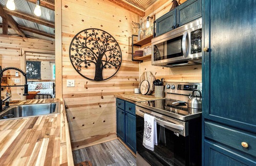 Camdenton Cabin | Cozy Cove Cabin – The Perfect Ozark Retreat!