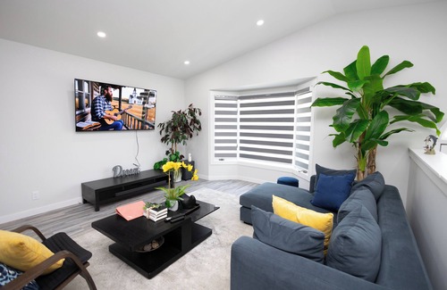 Winnipeg Apartment | Cozy Cove Extension