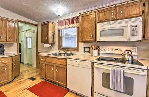 Crosby Cabin | Cozy Crosby Cabin Near Serpent Lake + Main St