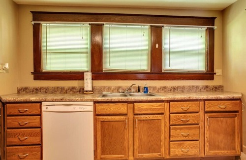 Arthur Cottage | Cozy Cumberland Gap Cottage Near LMU & Nat’l Park