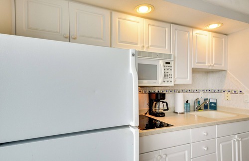 Ortona Park Apartment | Cozy Daytona Beach Studio w/Impeccable View!