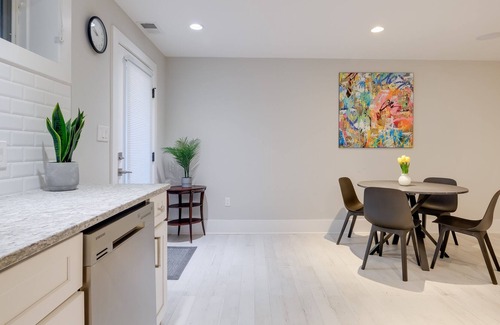 Stanton Park House | Cozy DC Apartment ~ 1 Mi to National Mall