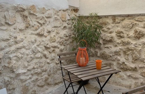 Saint-Lambert Apartment | COZY DESIGN APARTMENT IN QUIET WITH EXTERIOR