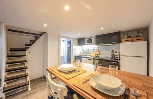 Embajadores Apartment | Cozy & Discreet Apartment in Madrid