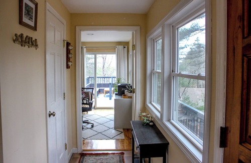 Wiscasset House | Cozy Dog-Friendly Retreat on Westport Island: Enjoy Serene Nature & Walk to Waterfront!