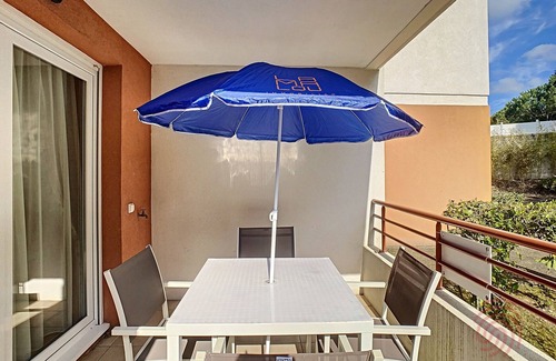 Lamalou-les-Bains Apartment | Cozy F2 Apartment, A/C, Terrace, Parking, Near Center and Thermal Baths in Lamalou-les-Bains