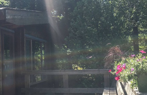 Severn House | Cozy Family Cottage - Perfect for playing on the water and evenings on the deck.