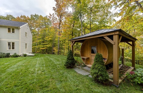 Meredith House | Cozy family friendly home in the lakes region with outdoor cedar sauna