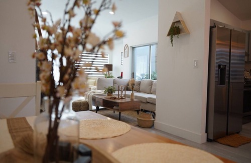 Richmond West House | Cozy family house with unique style
