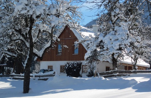 Vorderstoder House | Cozy farmhouse in splendid isolation surrounded by fields and woods