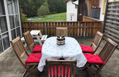 Schlatzendorf Apartment | Cozy four-room vacation apartment for up to 6 people with sunny terrace and balcony