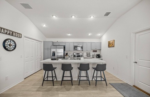 Sumter County House | Cozy Gem near Eastport (Golfcart Included)