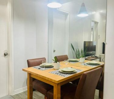 Bonifacio Global City Apartment | Cozy Haven