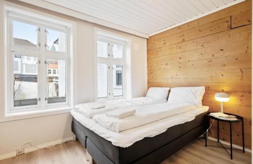 Sentrum Apartment | Cozy Hideaway with Private Balcony and Self Check In