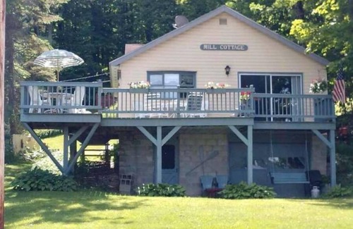Cooperstown - Otsego Lake Cottage | Cozy Hillside Hideaway on Lake Canadarago