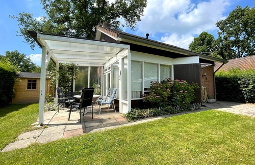 Kortgene House | Cozy holiday bungalow in a quiet location