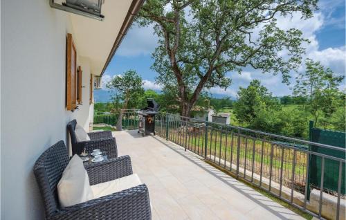 Krsan House | Cozy Home In Cambarelici