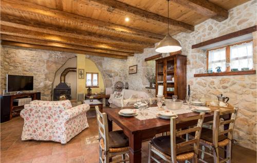 Kras House | Cozy Home In Kras With Wifi
