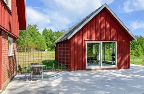 Lammhult House | Cozy home in Lammhult with sauna