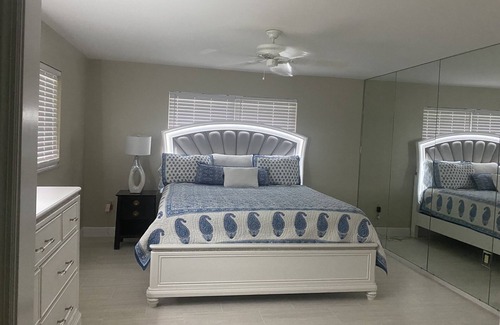 Lochmoor Waterway Estates House | Cozy home in North Fort Myers
