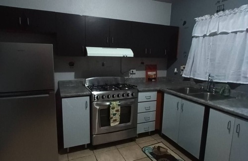Florida House | Cozy Home In perfect location Close to Everything!