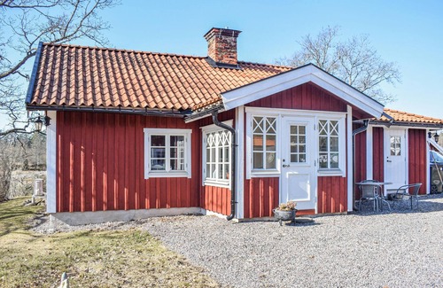 Soderkoping House | Cozy home in Söderköping with kitchen