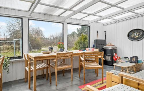 Sjllands Odde House | Cozy Home In Sjællands Odde With Wifi