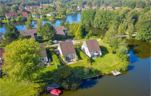 Vlagtwedde House | Cozy Home In Vlagtwedde With Sauna