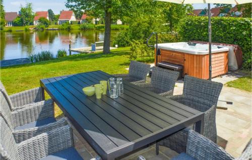 Vlagtwedde House | Cozy Home In Vlagtwedde With Sauna