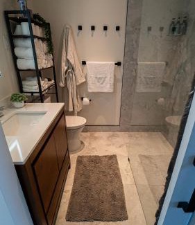 MacTier House | Cozy, Hot Tub, Sauna, Heated Floors, EV, Nespresso