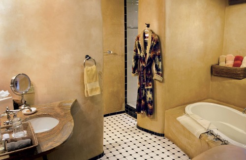 Uptown Sedona Apartment | Cozy Hotel Suite in Charming Downtown Sedona, Pet Friendly