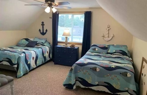 Lake City House | Cozy house close to town and the beach
