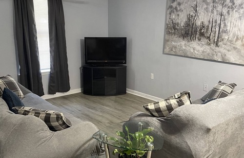 Tallahassee House | Cozy House