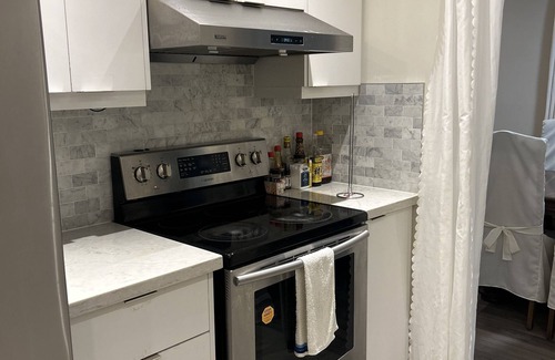 The Peanut House | Cozy house with 3 Bedrooms for your travel! Leslie St& Finch Ave, close Seneca