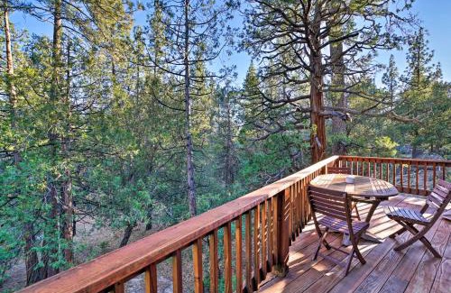 Idyllwild House | Cozy Idyllwild Cabin with Decks - Steps from Hiking!