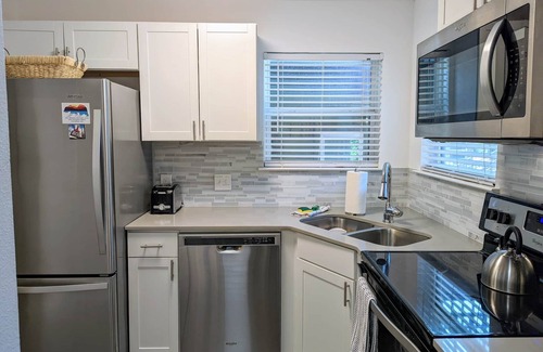 South Lamar House | Cozy in Heart of S. Lamar - Longer stay discounts available.