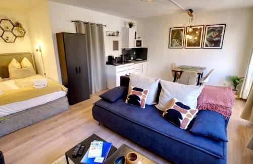 Magdeburg Apartment | Cozy Jungle Fever - Modernes Apartment mit eigenem Parkplatz