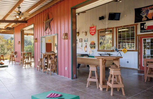 Medina Cabin | Cozy King Cabin #20: Tx Hill Country Resort/w Pool