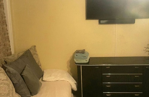 Bloomingdale House | Cozy King Size Room in Bloomingdale, Washington D.C. Room F