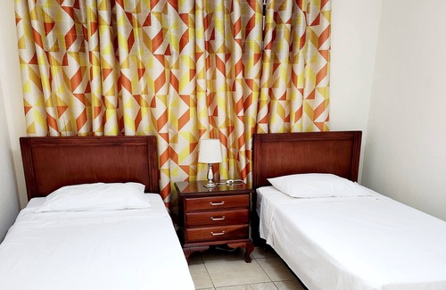 Beverly Hills Apartment | Cozy Kingston Getaway Ideally located