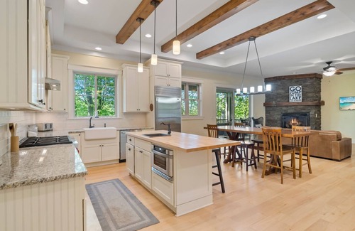 Catawba House | Cozy Lakefront Getaway w/Dock, Fire Pit, Screened Porch & Hot Tub