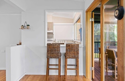 Tegerin House | Cozy Lakefront Home - Pet Friendly