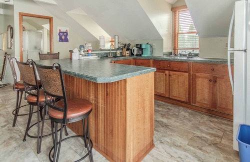 Sackets Harbor Apartment | Cozy Lakeside Downtown Apartment C