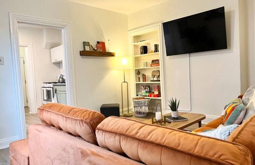 Lower Lawrenceville Apartment | Cozy Lawrenceville Flat.