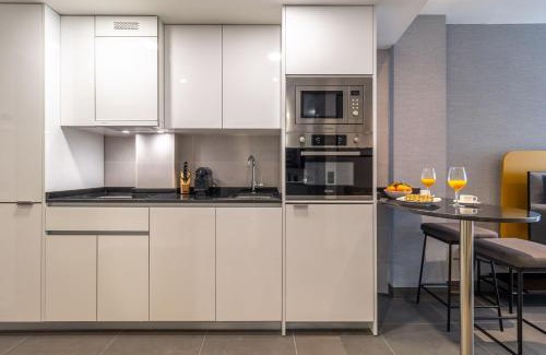 Barrio de La Latina Apartment | Cozy Loft Near El Rastro with a Touch of Charm - Latina Toledo III