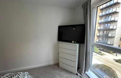 Thames Other | Cozy, luxury Spacious Room in shared apartment