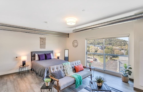 Lawrenceville Apartment | Cozy + Modern Studio in the Heart of Lawrenceville