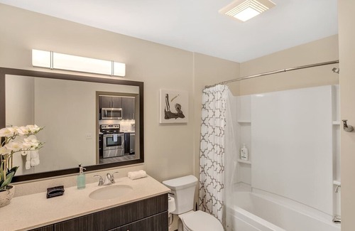 Lawrenceville Apartment | Cozy + Modern Studio in the Heart of Lawrenceville