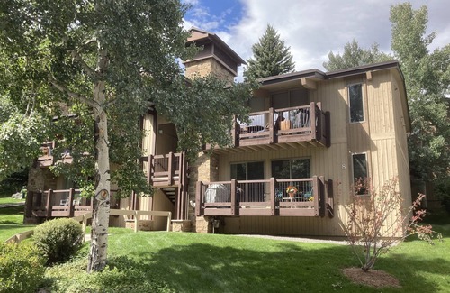 Snowmass Village Condo | Cozy Mountain Retreat in Snowmass Village CO