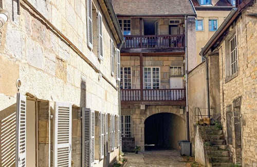 Besancon Apartment | Cozy N'est house on historic courtyard-garden, close to station and city center
